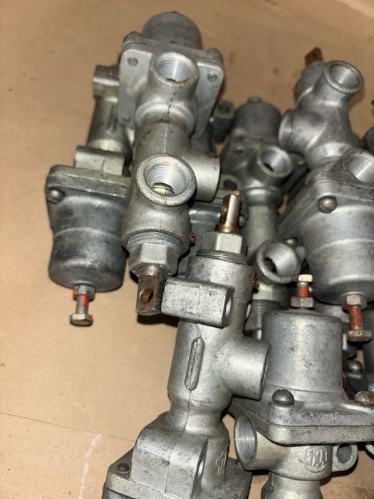 Кран управління тиском повітря в шинах ЗІЛ-131, УРАЛ-4320