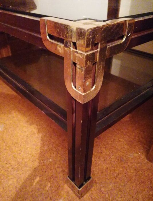 Coffee table / mesa de centro dos anos 70 - madeira de mogno e latão