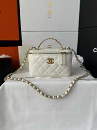 Torebka Vanity Chanel White Caviar Leather