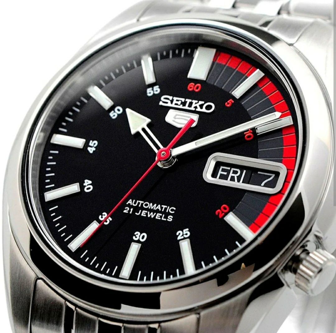 *NOVO* Seiko 5 Sports Automático SNK375K1 Speedmaster (37mm)