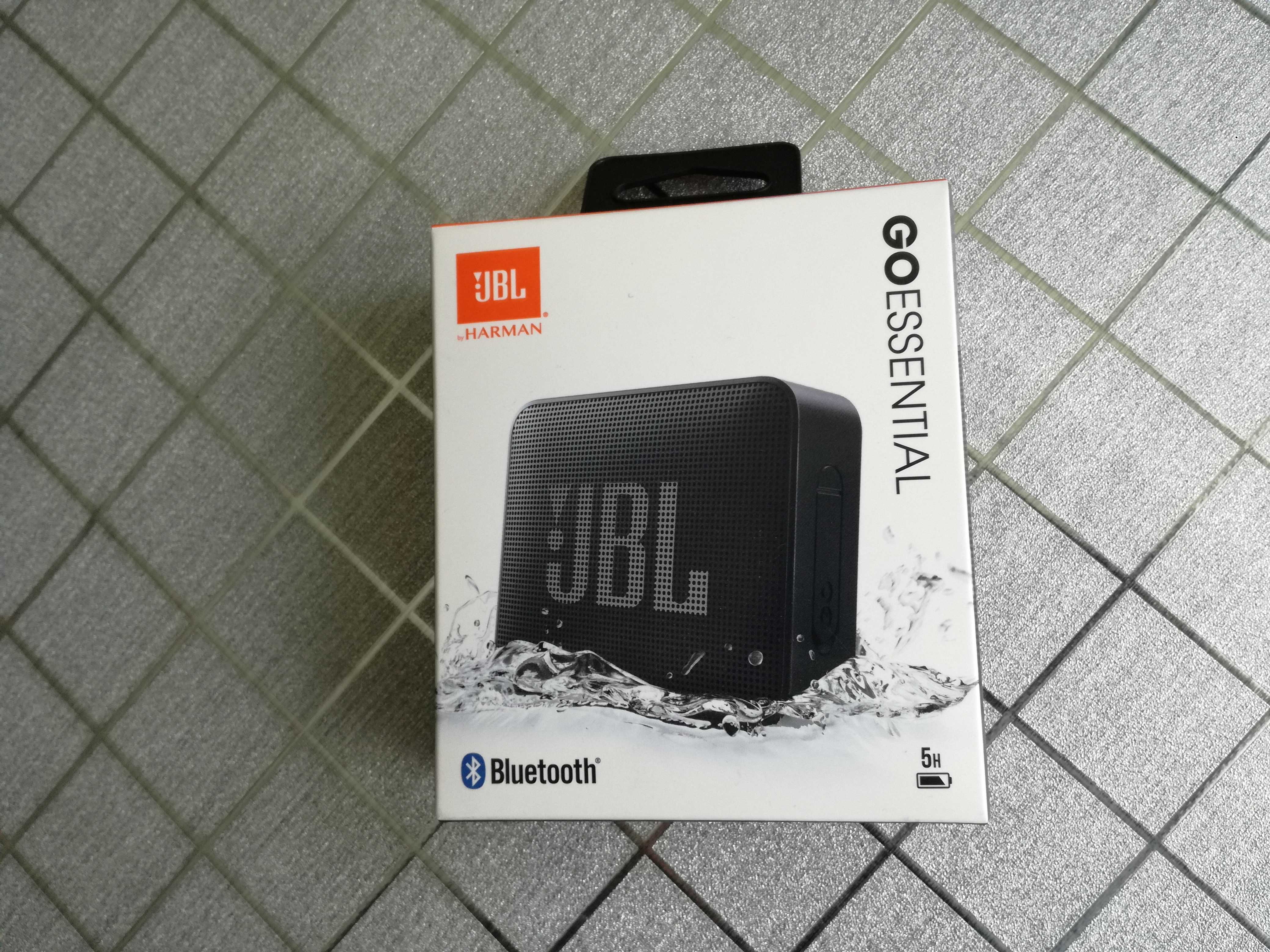 Nowy JBL GO Essential Czarny
