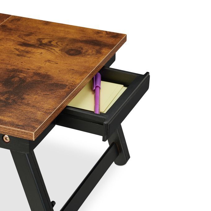 Stolik pod laptopa