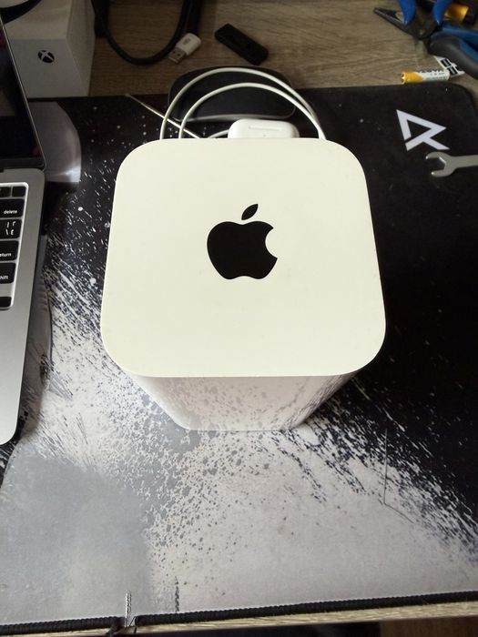 Роутер Apple Airport Extreme a1521