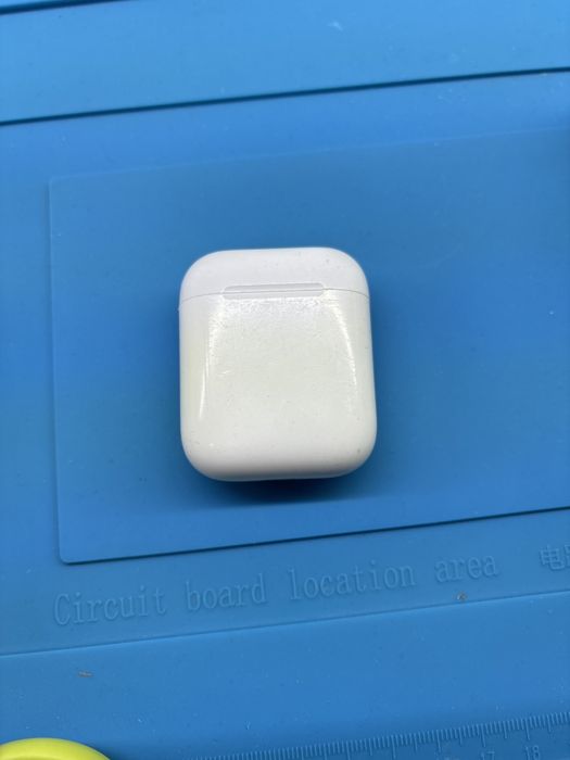 Etui Case Ladujace do Sluchawek Air Pods 2 A1602