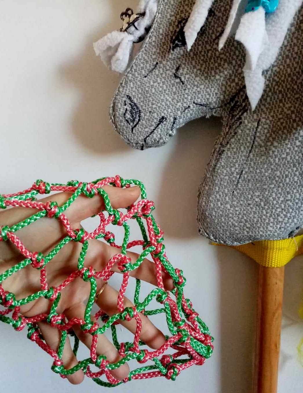siatka na siano dla hobby horse