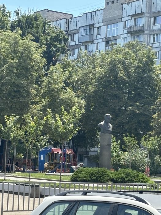 Продам 3-х к. квартиру р-н вул. Незалежності( Титова), Янгеля
