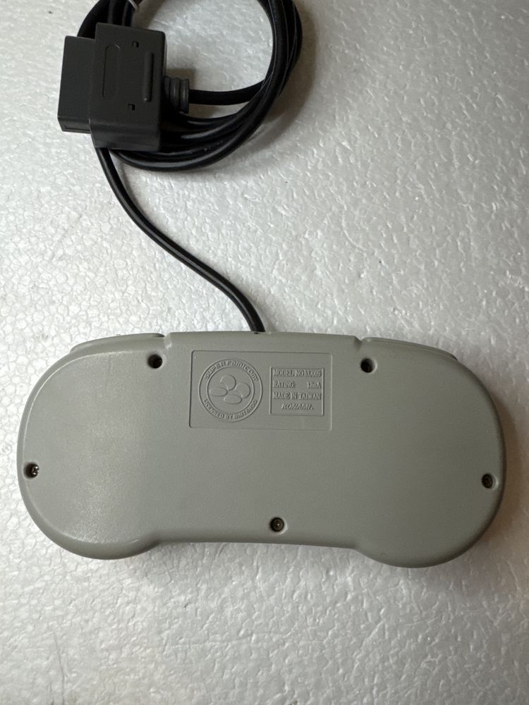 Kontroler / pad do Nintendo Super Famicom / Super Nintendo SNES Konami