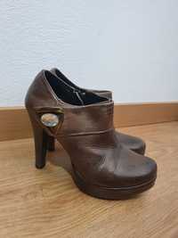 Botins castanhos altos (envio gratuito)