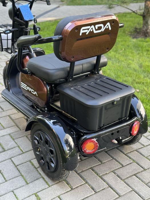 Єлектро скутер,трицикл Fada 1100W