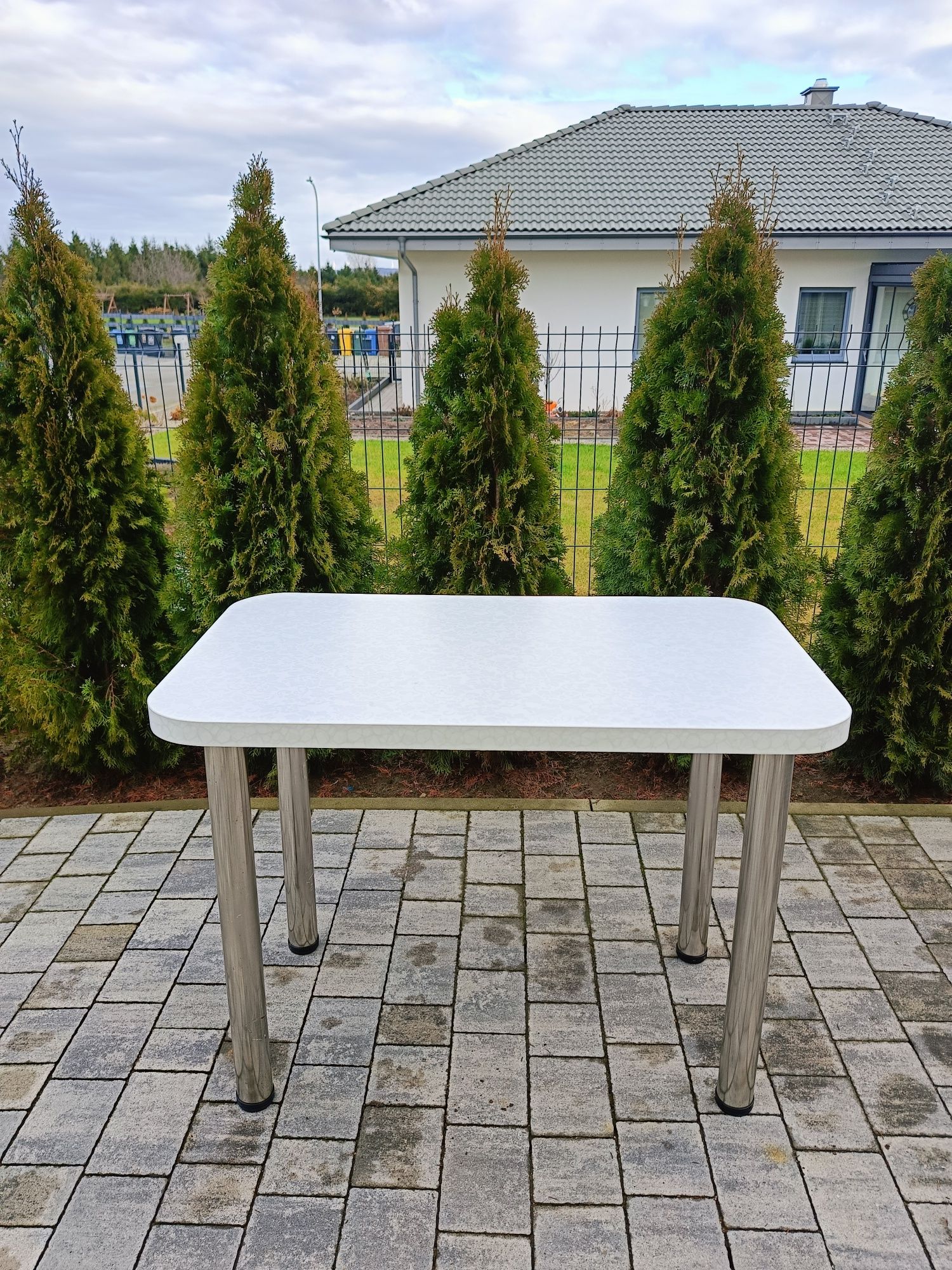 Sprzedam Stół Kuchenny