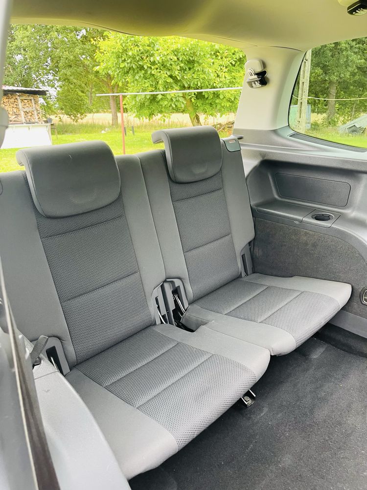 Volswagen Toran 1.6 TDI 105 KM 7 osobowy
