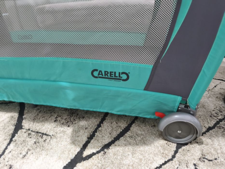 Łóżeczko turystyczne Carello 2w1 z funkcją kołyski