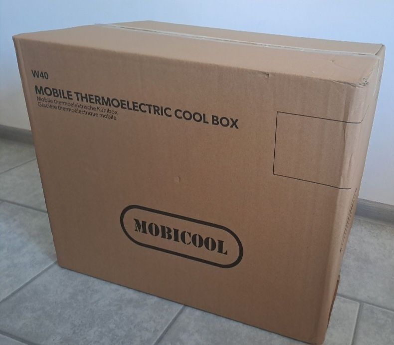 Mobicool W40 przenośna elektryczna lodówka z kółkami
39 Litrów