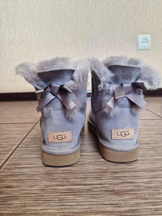 теплі, повністю натуральні угги UGG,