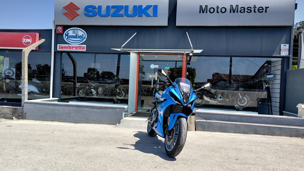 Suzuki GSX8R, desconto de 800€