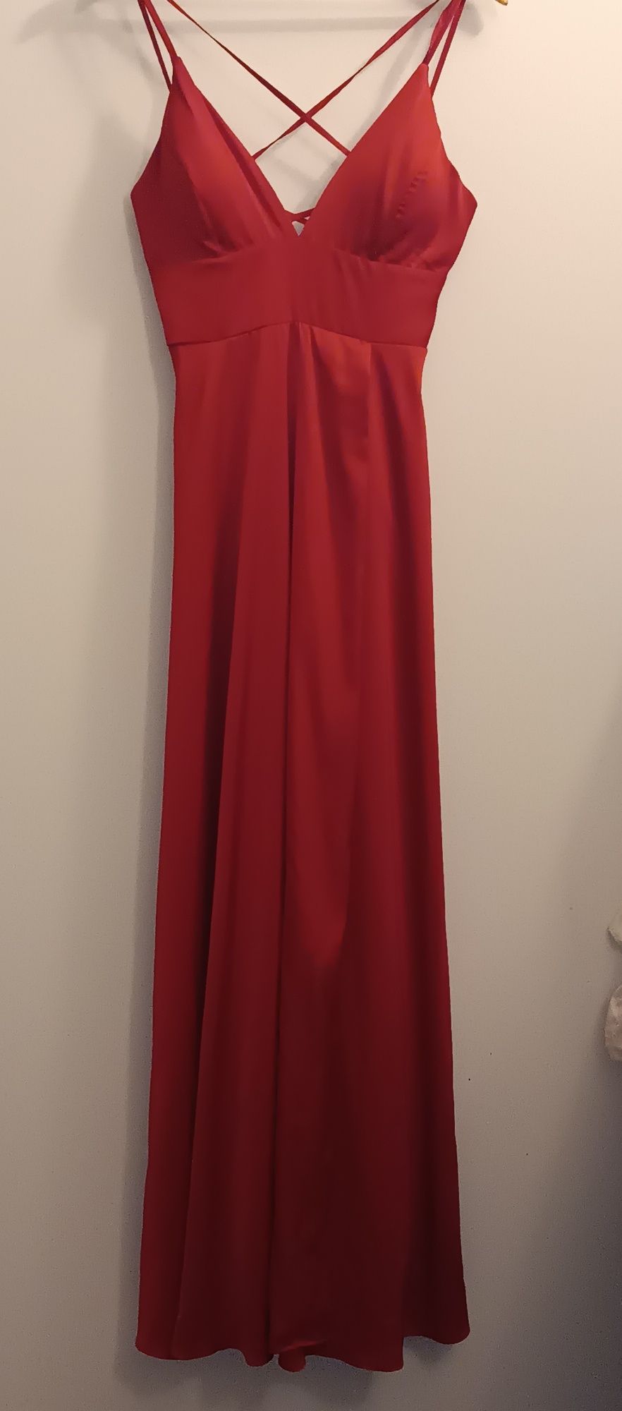 Vestido de cerimónia/ baile NOVO. Nunca usado.