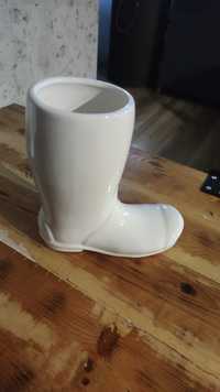 Ceramiczny biały kalosz wazon