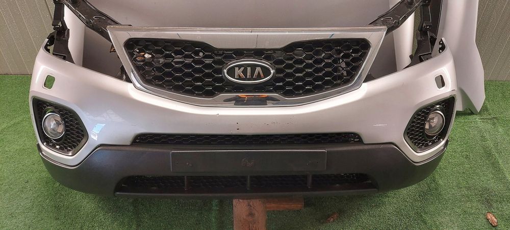 Zderzak przód KIA Sorento 09-13 +spryski lak: 3D