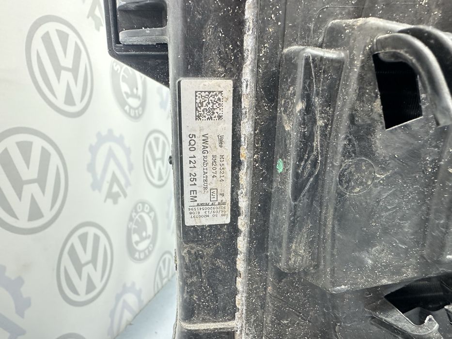 Касета радіаторів дифузор 2.0 tdi Шкода А7 радіатор водяний golf 7 b8