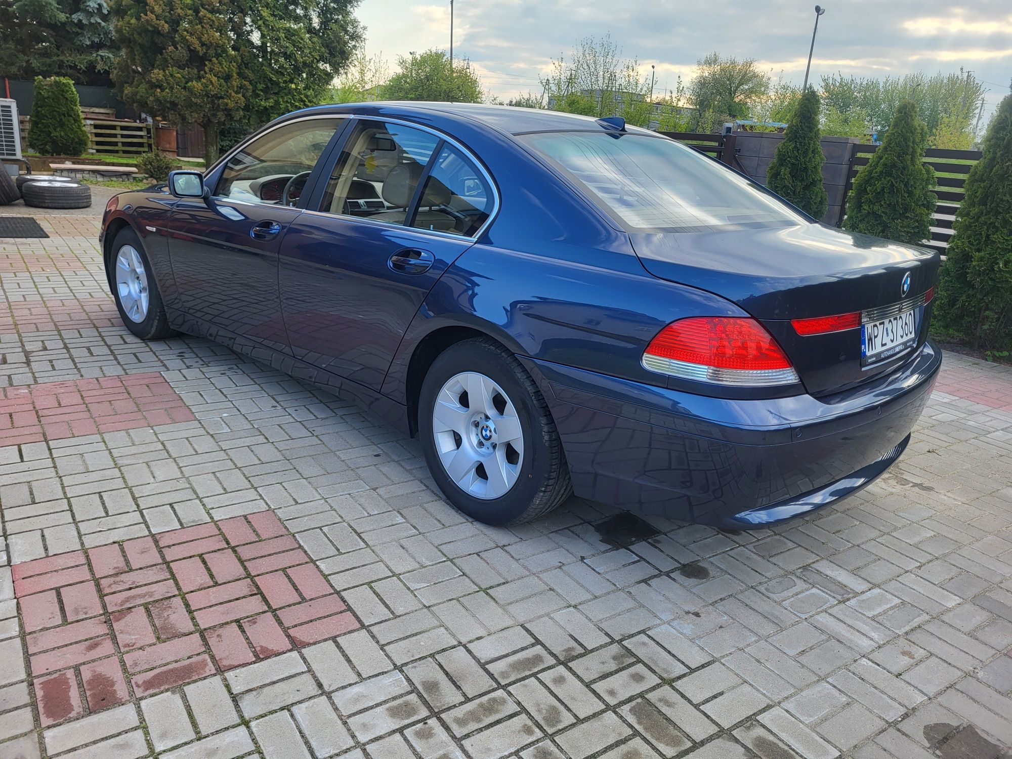 BMW 735i e65 3.6 V8 niski przebieg ideał