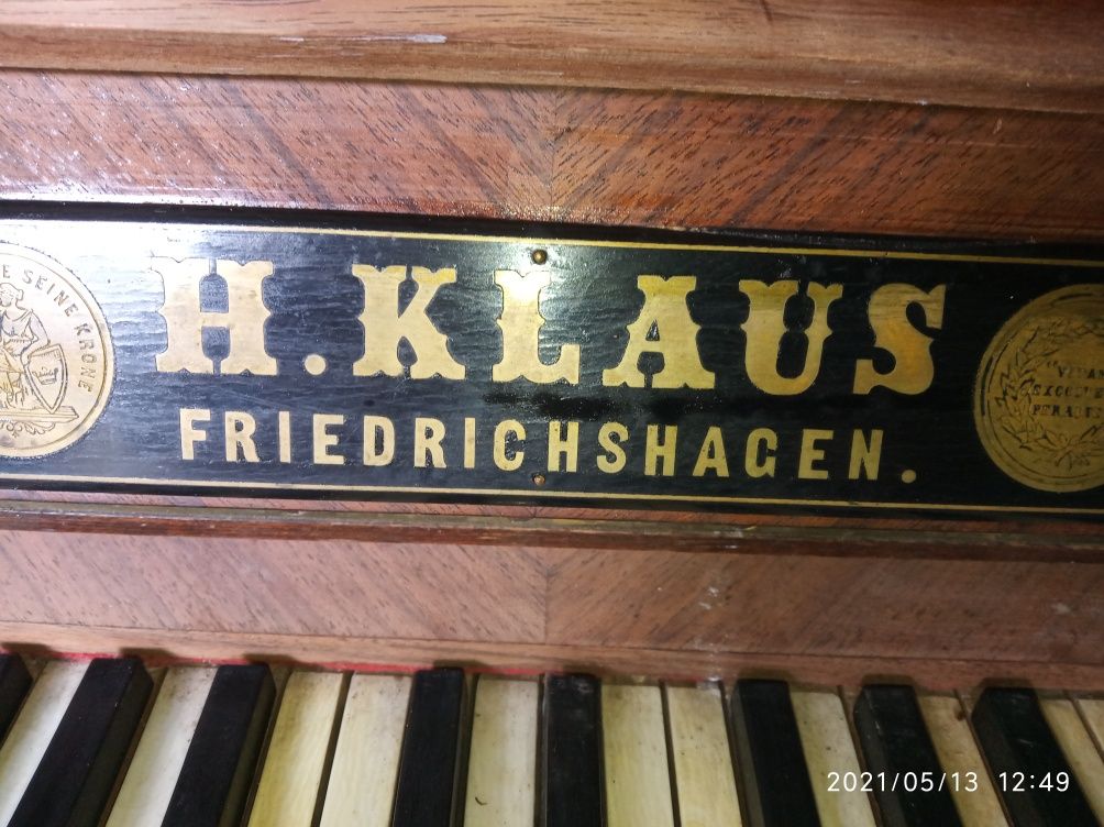 Антикварное немецкое фортепиано-пионино.