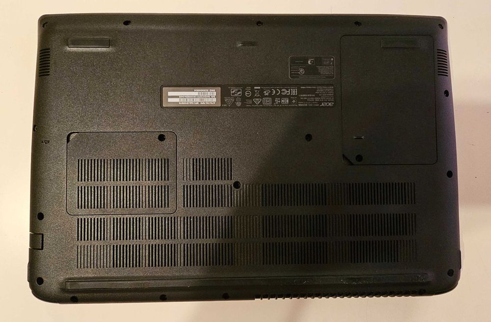 Laptop ACER Aspire A715 /i7-8750H/4GB/1000HDD/1050Ti/Win11