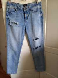 Dżinsy, spodnie jeansowe, Mohito, rozmiar 40/42, z dziurami, jasnonieb