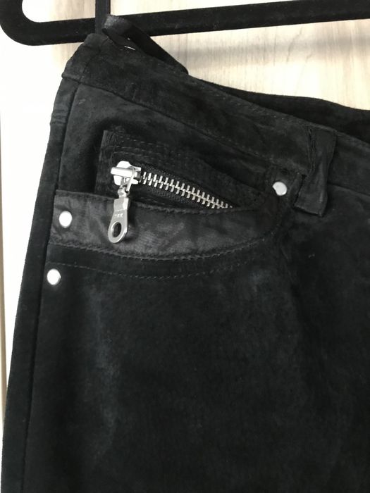 Czarne damskie spodnie ze skóry, skórzane, rozm 44, na podszewce.