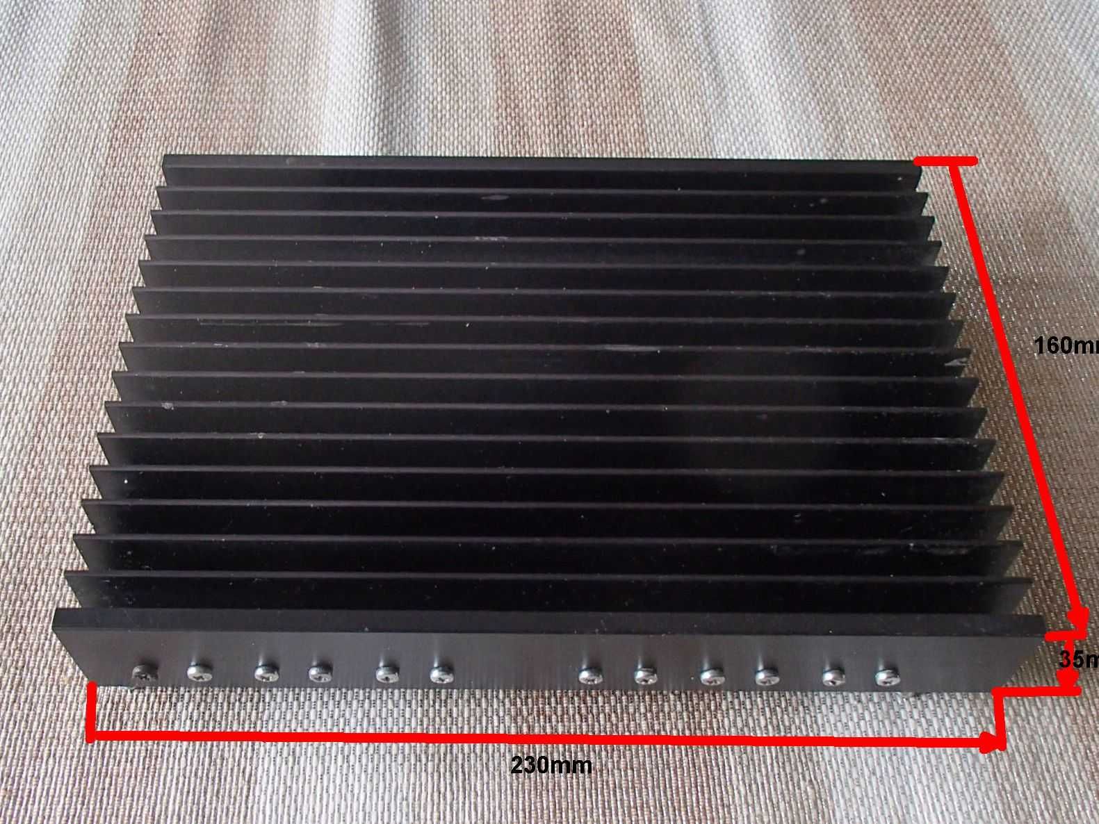 Radiator aluminowy oksydowany Dł 230 x szer 160 x wys 35 mm