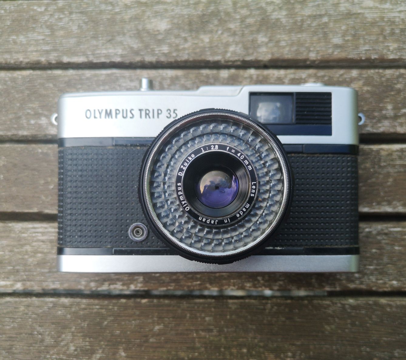 Aparat analogowy Olympus Trip 35