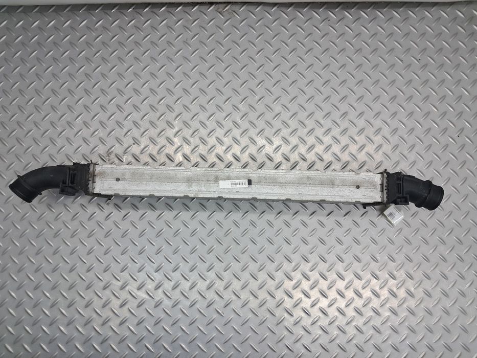 Радиатор интеркулера AUDI Q3 8U 15-18 8U0145803B
