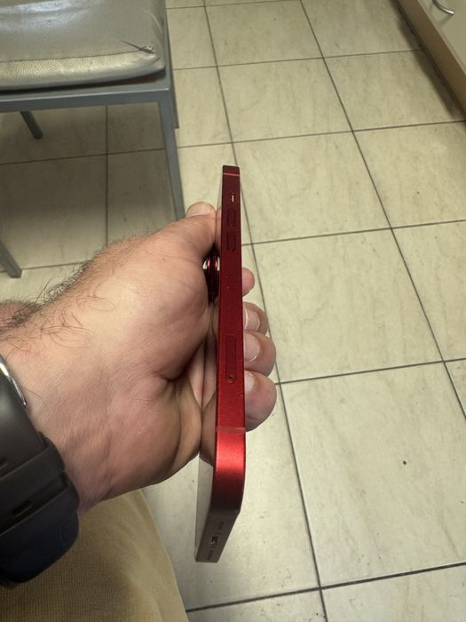 Apple Iphone 13 - 128gb (RED)