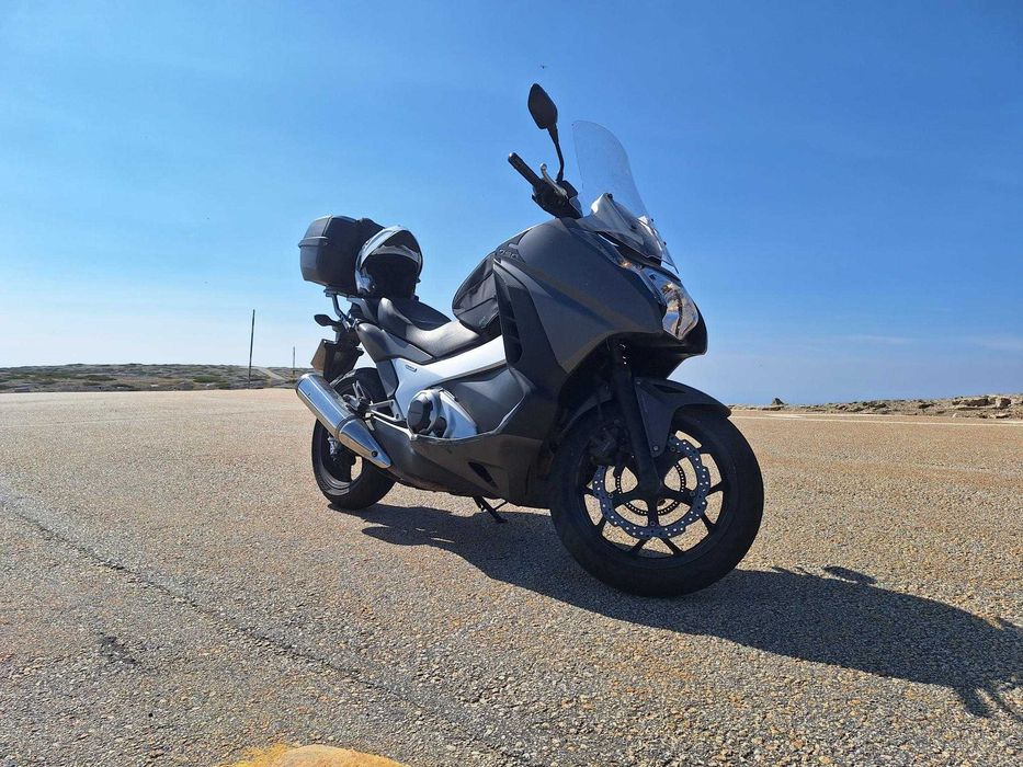 Honda integra 750 ótimo estado