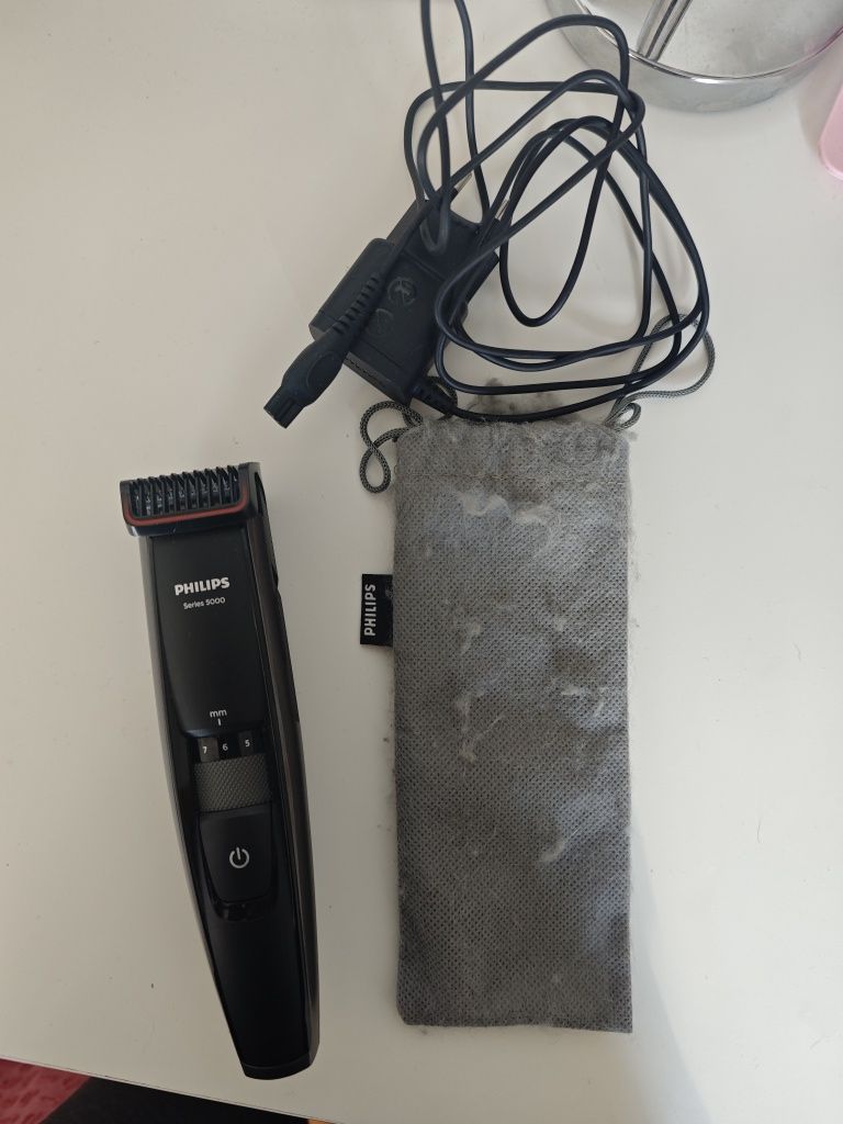 Máquina barbear Philips series 5000