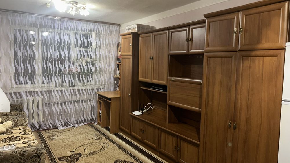 Продається кімната в гуртожитку - Святишинський р-н