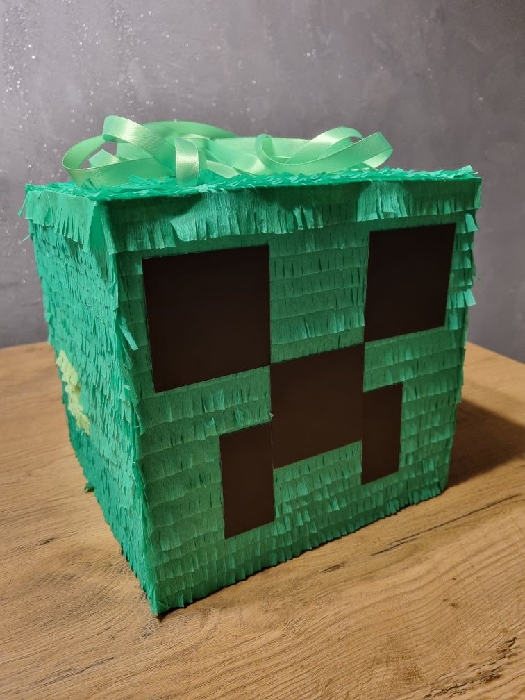 Sprzedam piniate Minecraft Creeper