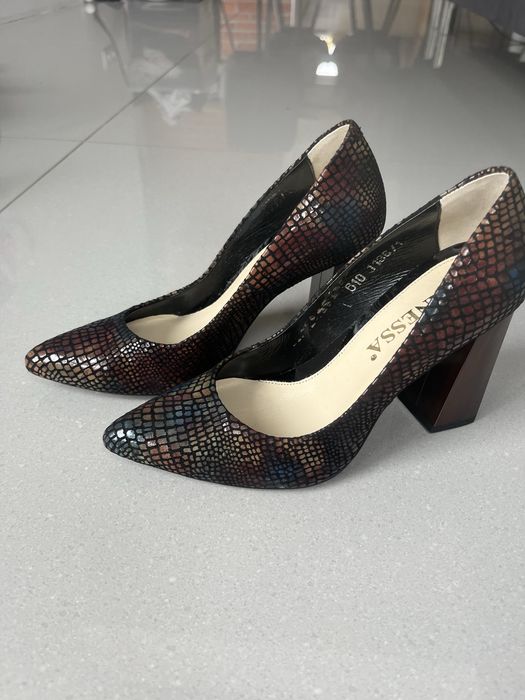 Buty Vanessa rozmiar 35 NOWE !!!