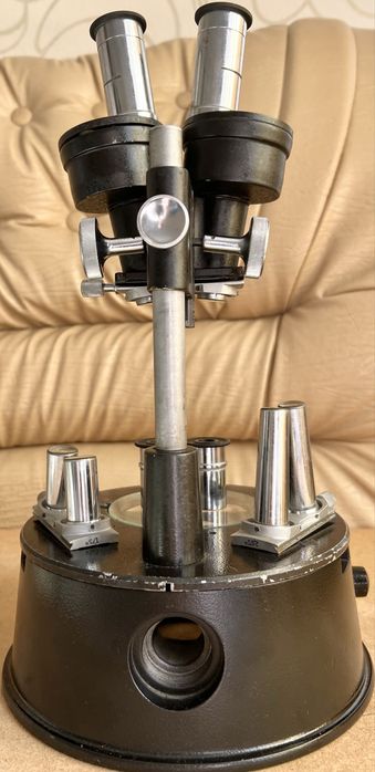 Бінокулярний мікроскоп з зіпом оптики !