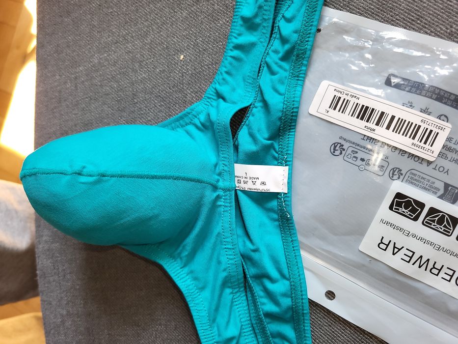 Super wygodne seksi stringi z kieszonką