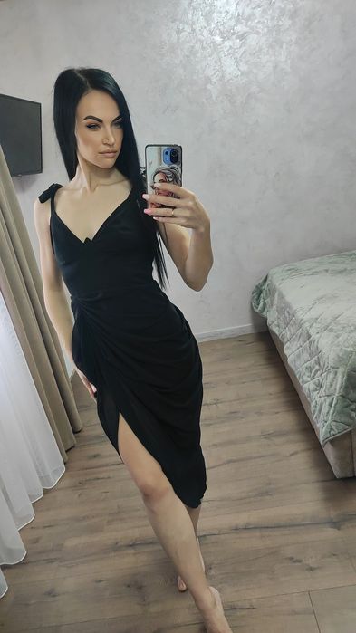 Продам сукню нову