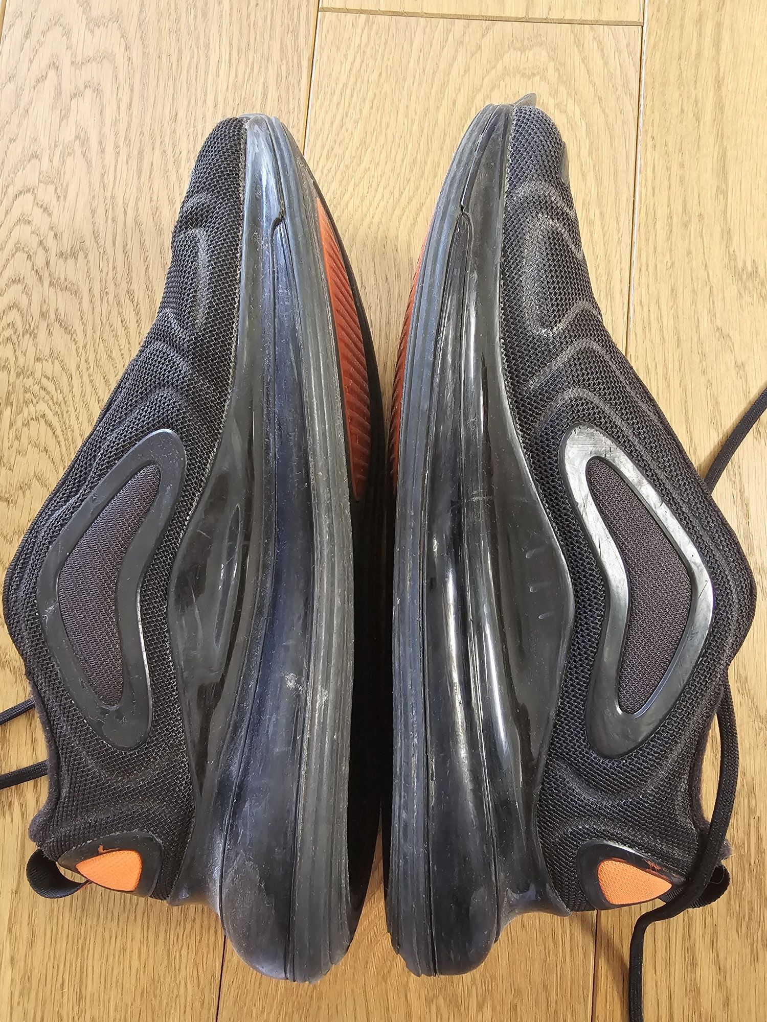 Buty Nike Air Max 720 Black Crimson r44