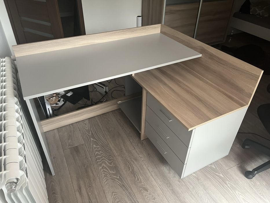 Biurko narożne na sprzedaż