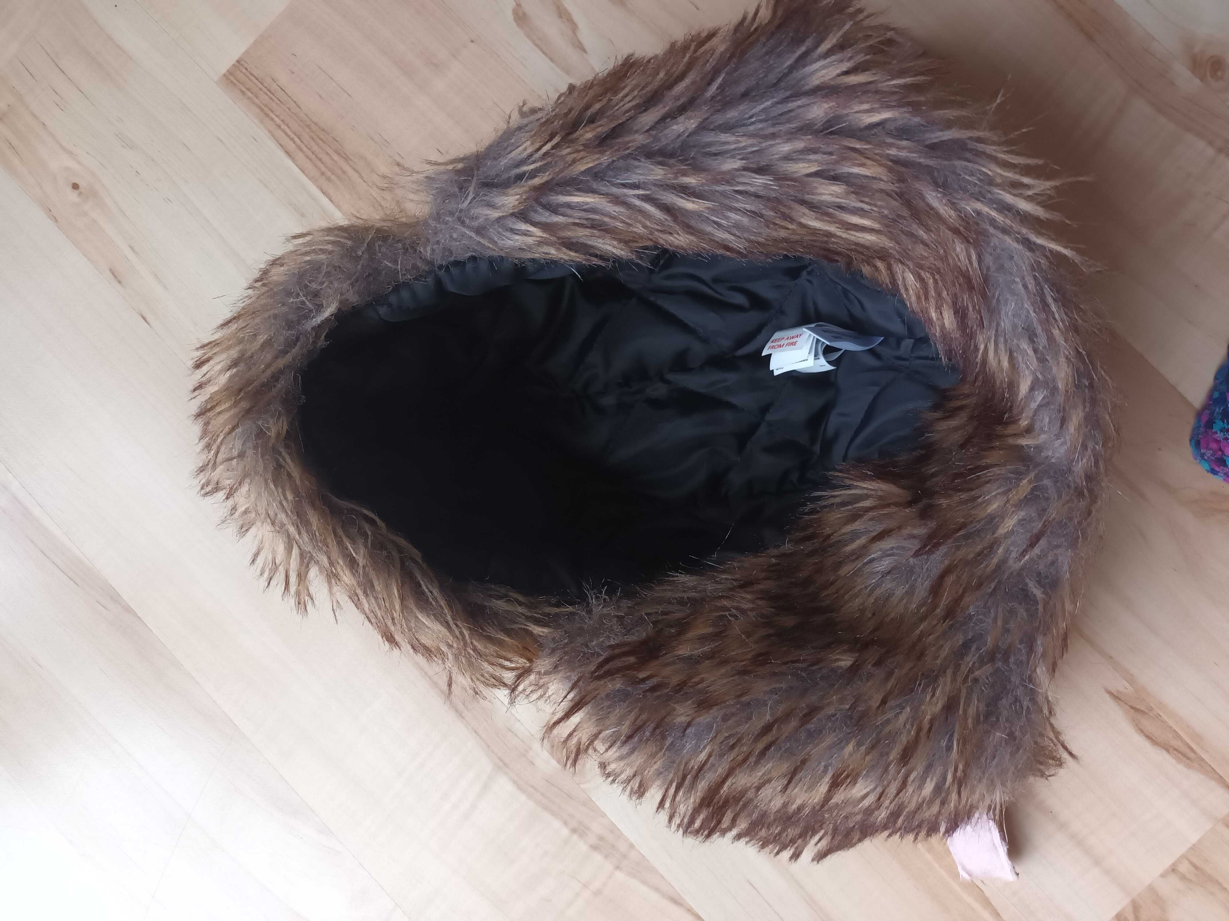 Różowa czapka uszatka z norweskim wzorem/Reserved rozmiar M/L