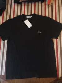 T-shirt preta (ainda com etiqueta)