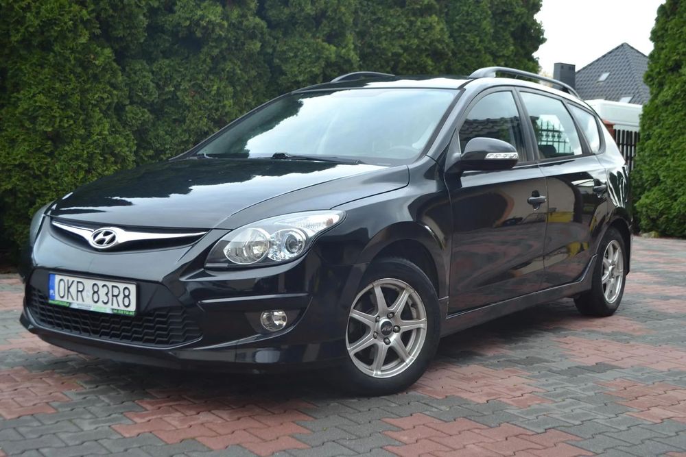 Hyundai I30 1.6 CRDi 90KM Edycja Euro 2012 KLIMA Podgrzewane fotele Hak
