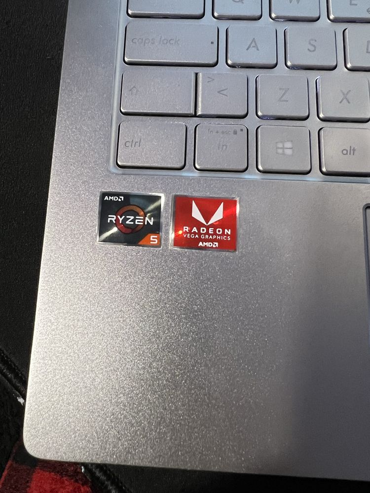 Portatil asus zenbook