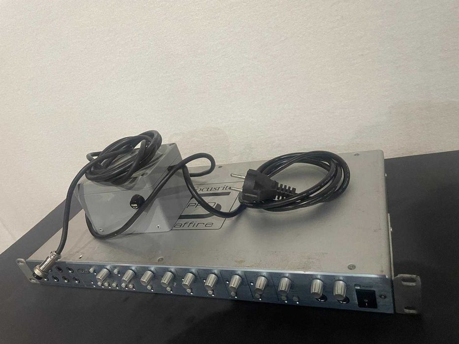 Placa de som Focusrite PRO Saffire como nova, pouco uso.