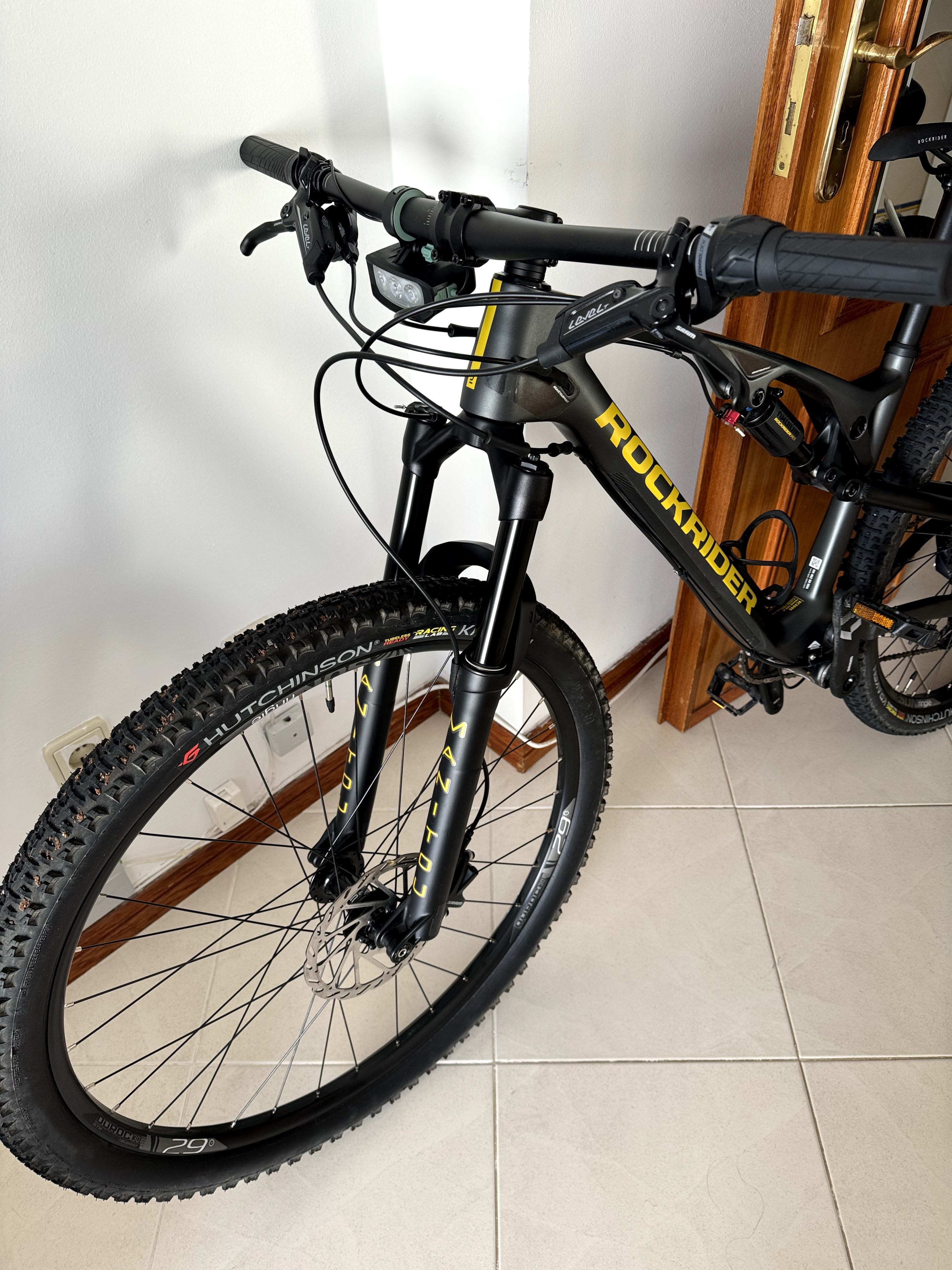 Bicicleta BTT cross country XC 500 S quadro Carbono e alumínio