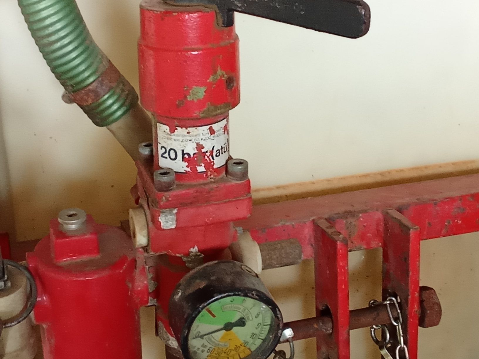 Pulverizador 400 litros