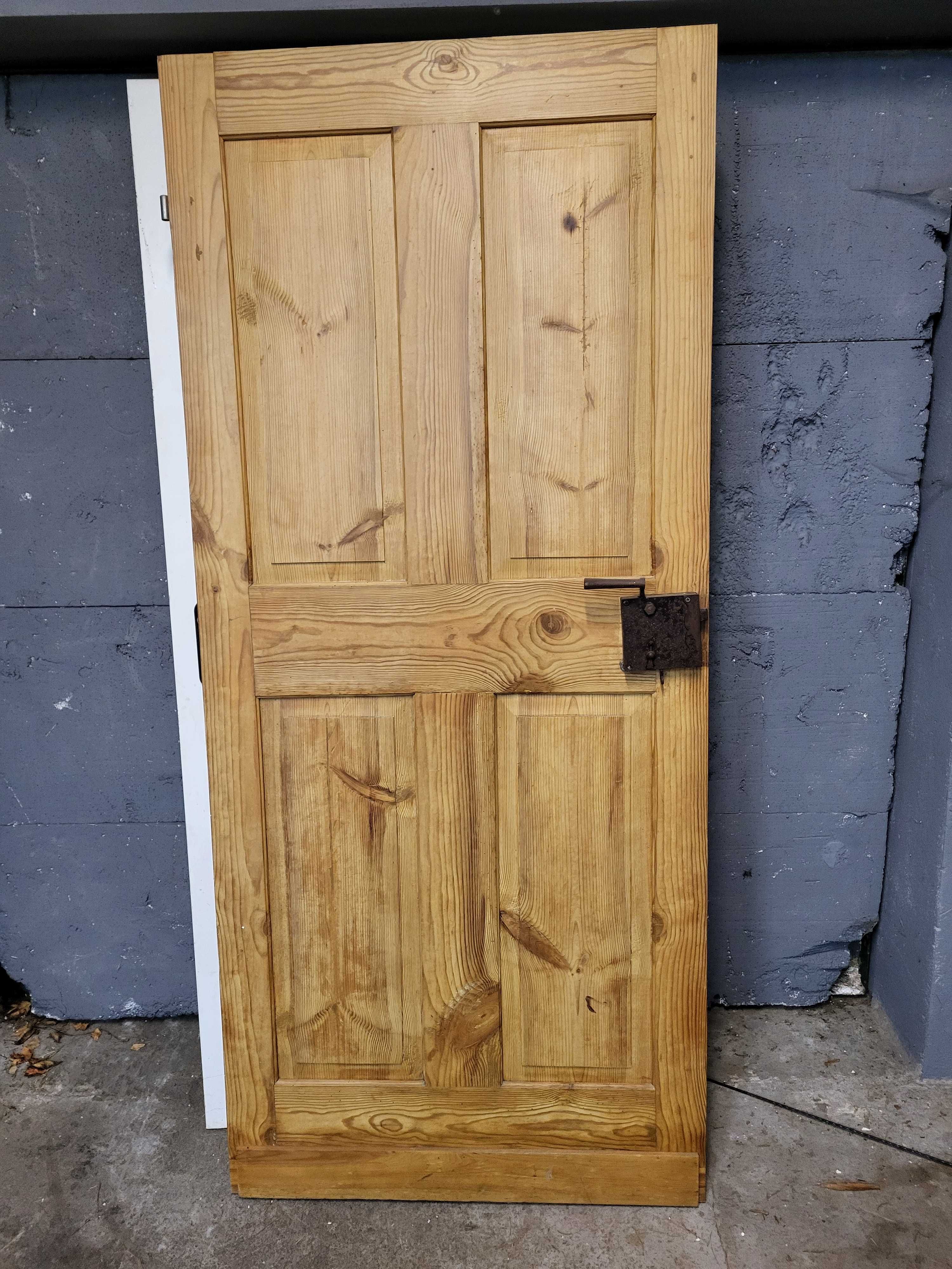 Drzwi drewniane zewnętrzne, wewnętrzne